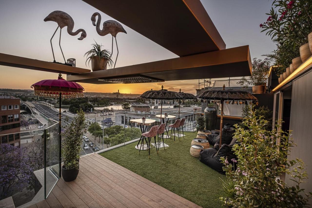 On Suites Sevilla Apartments Designed For Adults Eksteriør bilde