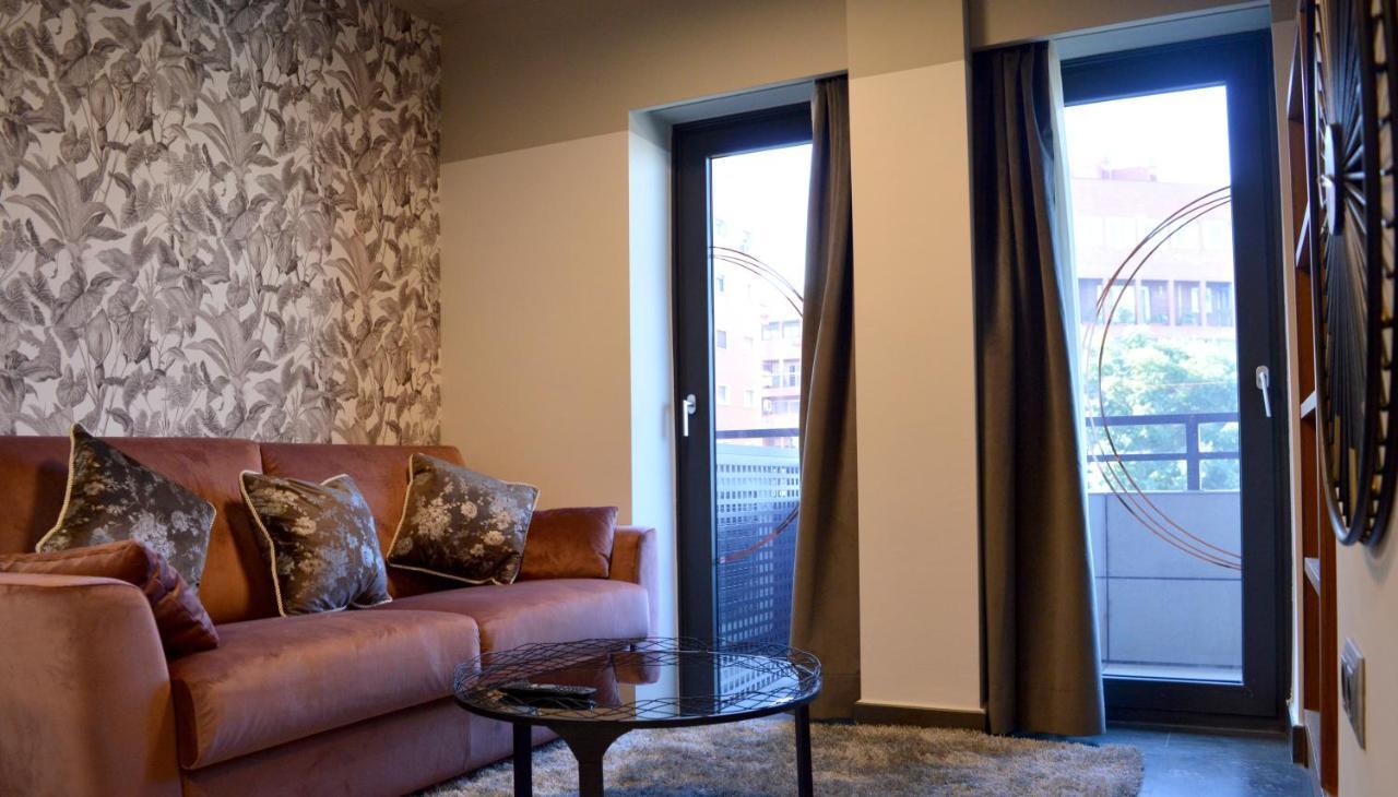 On Suites Sevilla Apartments Designed For Adults Eksteriør bilde