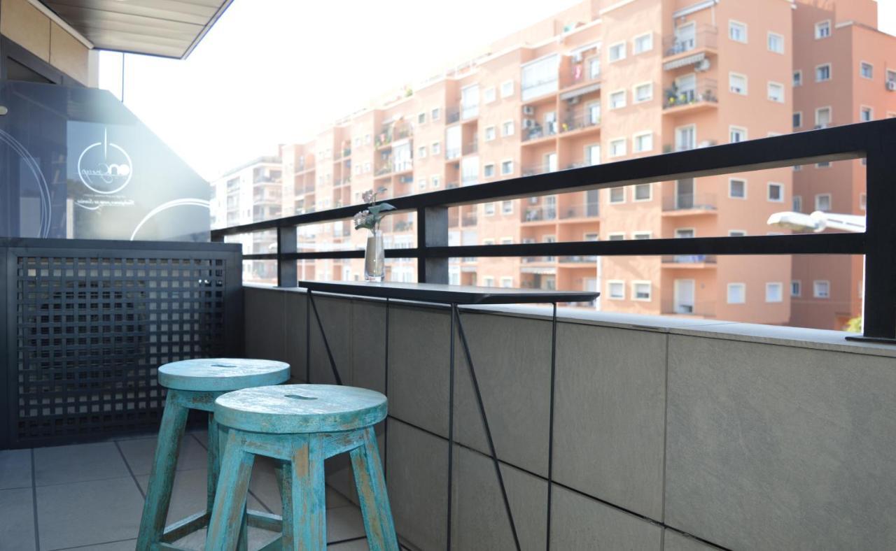 On Suites Sevilla Apartments Designed For Adults Eksteriør bilde