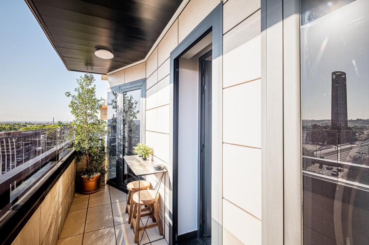 On Suites Sevilla Apartments Designed For Adults Eksteriør bilde